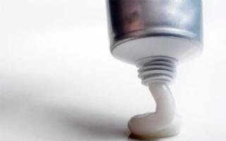 Мазь от молочницы: эффективное средство в борьбе с заболеванием